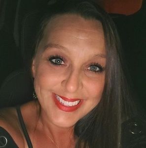 Meet your Posher, Carrie